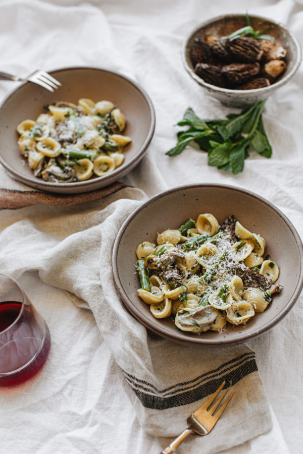 spring and morels pasta by ONEHOPE